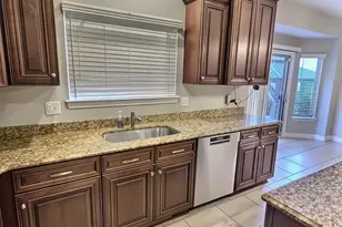 5675 Gregory Dr, Shelby Twp, MI 48317 - Photo 24