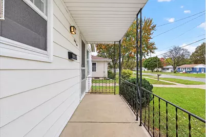 46 Maplelawn Street SW, Wyoming, MI 49548 - Photo 6