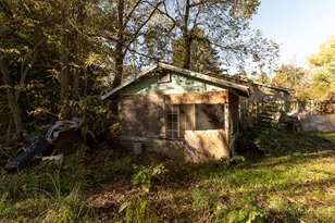 211 Oak St, Battle Creek, MI 49037 - Photo 4