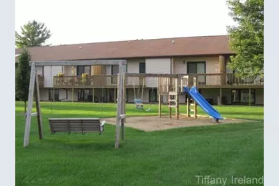 2750 Stonebluff Drive SW, Wyoming, MI 49519 - Photo 6
