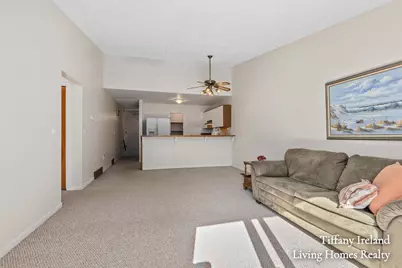 2750 Stonebluff Drive SW, Wyoming, MI 49519 - Photo 8