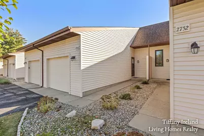 2750 Stonebluff Drive SW, Wyoming, MI 49519 - Photo 2