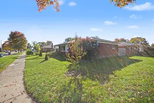 12346 Potomac Ave, Warren, MI 48089 - Photo 24