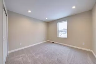 33724 Barrington St, Westland, MI 48186 - Photo 32