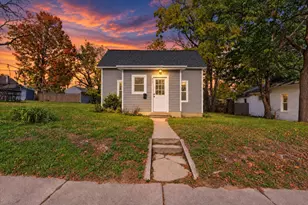 917 Innes St NE, Grand Rapids, MI 49503 - Photo 1