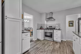 20015 Farmington Rd, Livonia, MI 48152 - Photo 16