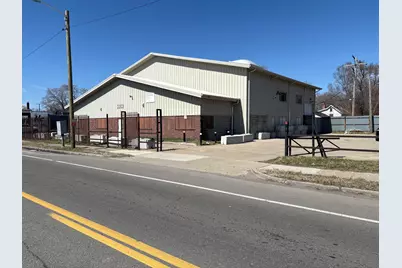 2203 W McNichols Road, Hamtramck, MI 48212 - Photo 2