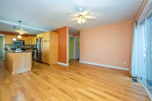 406 W 3rd St, Buchanan, MI 49107 - Photo 10