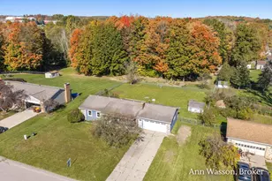 667 Marway Street NW, Comstock Park, MI 49321 - Photo 22
