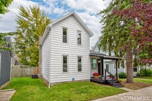 1109 Baldwin St SE, Grand Rapids, MI 49506 - Photo 1