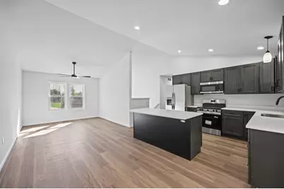 304 Mimz, Bangor, MI 49013 - Photo 2