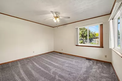 233 E Unadilla Street, Pinckney, MI 48169 - Photo 6