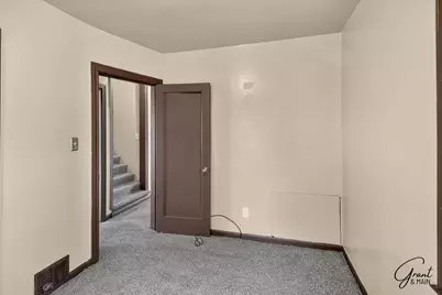 8865 Mansfield Street, Detroit, MI 48228 - Photo 10