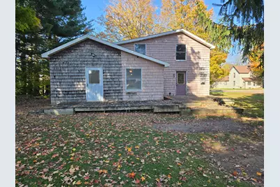 187 W Ferney Street, Clarksville, MI 48815 - Photo 2