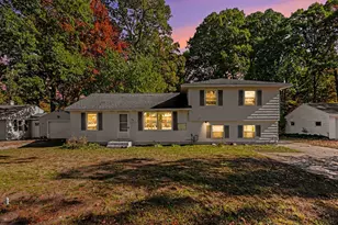 374 N 6th Ave, Fruitport, MI 49415 - Photo 1