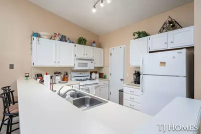 8775 Courtland Drive NE, Rockford, MI 49341 - Photo 8