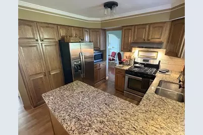 19339 Hampton Street, Riverview, MI 48193 - Photo 8