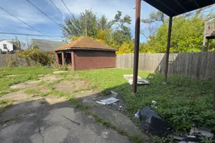 14893 Sussex St, Detroit, MI 48227 - Photo 4