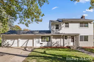 1842 Diamond Ave NE, Grand Rapids, MI 49505 - Photo 1