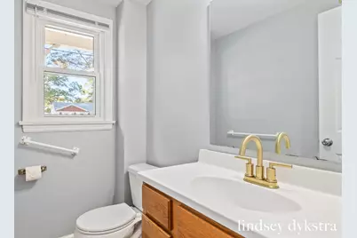 1842 Diamond Avenue NE, Grand Rapids, MI 49505 - Photo 16