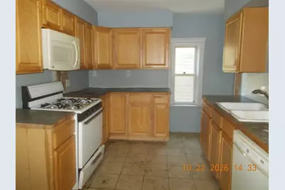 711 W Front Street, Monroe, MI 48161 - Photo 2