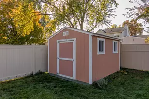 7714 Pickering St, Portage, MI 49024 - Photo 24