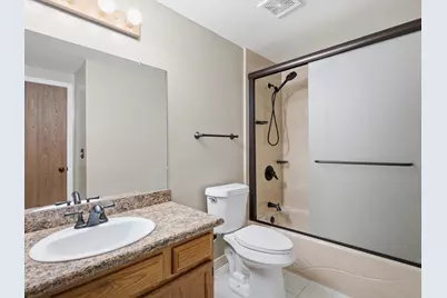 37421 Clubhouse Drive, Sterling Heights, MI 48312 - Photo 20