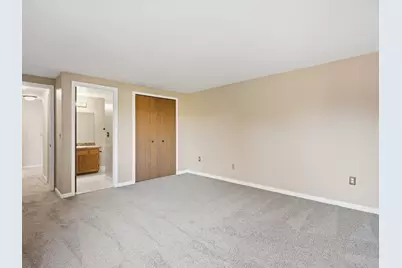 37421 Clubhouse Drive, Sterling Heights, MI 48312 - Photo 36