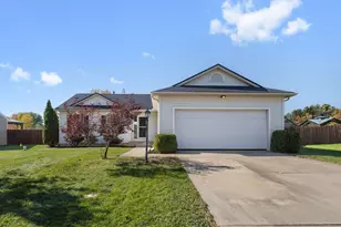 69682 Fox Crossing, Edwardsburg, MI 49112 - Photo 1