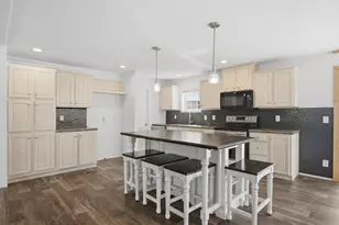 11390 E Pakes Rd, Crystal, MI 48818 - Photo 10