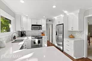 1424 Sherwood Ave SE, East Grand Rapids, MI 49506 - Photo 12