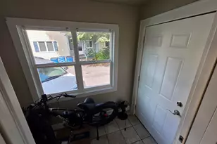 1015 Vine St, Manistee, MI 49660 - Photo 14