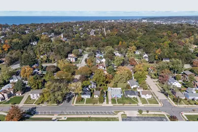 853 Kingsley Avenue, Saint Joseph, MI 49085 - Photo 38