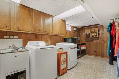 319 W Willard Street, Paw Paw, MI 49079 - Photo 18