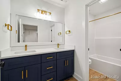 5655 Courtney Lynn Court SW, Wyoming, MI 49418 - Photo 16