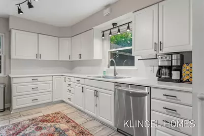 15280 160th Avenue, Grand Haven, MI 49417 - Photo 12