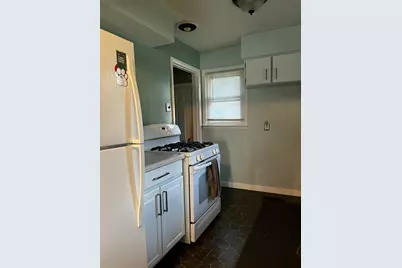 2211 W Lakewood Boulevard, Holland, MI 49424 - Photo 4