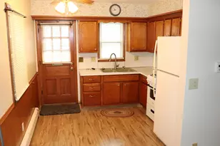 2161 SW Clyde Park Ave, Wyoming, MI 49509 - Photo 4