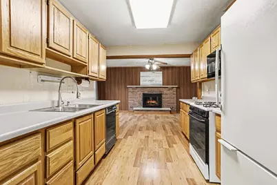 1919 Junction Avenue, Kalamazoo, MI 49048 - Photo 4