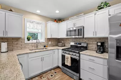 10401 Cougar Lane, Portage, MI 49024 - Photo 10