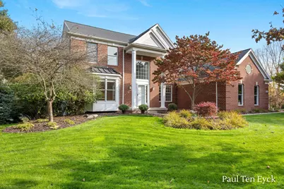 7069 Maplecrest Drive SE, Grand Rapids, MI 49546 - Photo 2