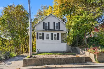 1016 Broad Street, Saint Joseph, MI 49085 - Photo 2