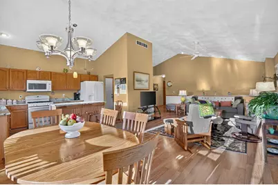 146 Kensington Circle, Battle Creek, MI 49015 - Photo 8