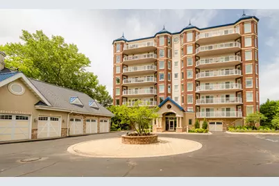 200 Lake Street #2C, Saint Joseph, MI 49085 - Photo 1