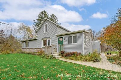 5560 Lacey Road - Photo 1