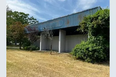 540 W Hovey Avenue, Muskegon Heights, MI 49444 - Photo 1