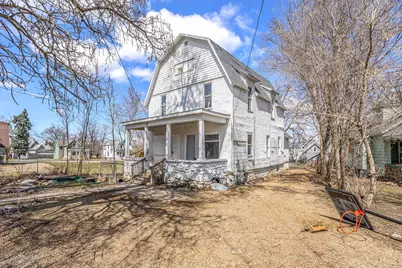 23 E Bidwell Street, Battle Creek, MI 49015 - Photo 1