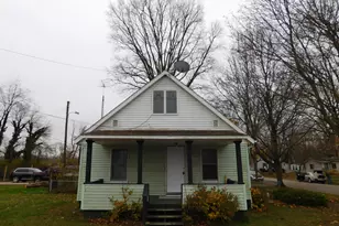 704 Wayne St, Niles, MI 49120 - Photo 1