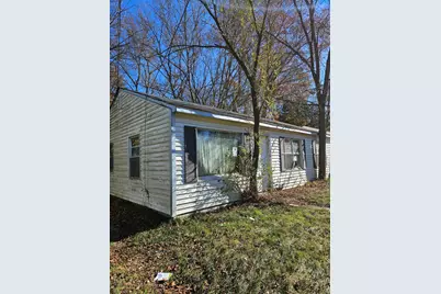 182 Broadway Boulevard, Battle Creek, MI 49037 - Photo 1