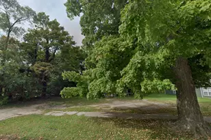 558 Heck Ct, Benton Harbor, MI 49022 - Photo 1